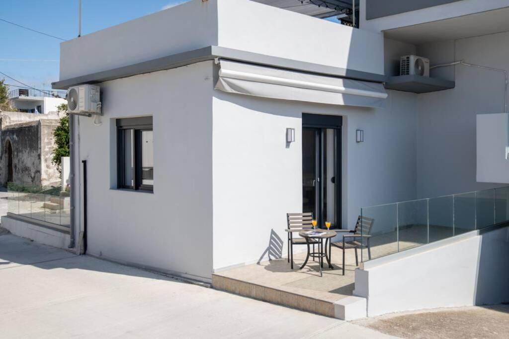 George'S Apartment Rethymno  ภายนอก รูปภาพ